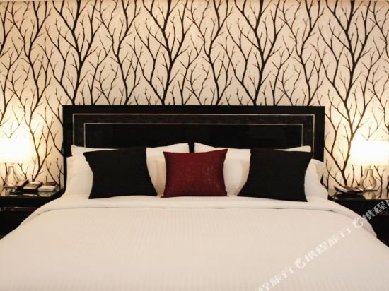 Фото Max Pavilion Boutique Serviced Suites