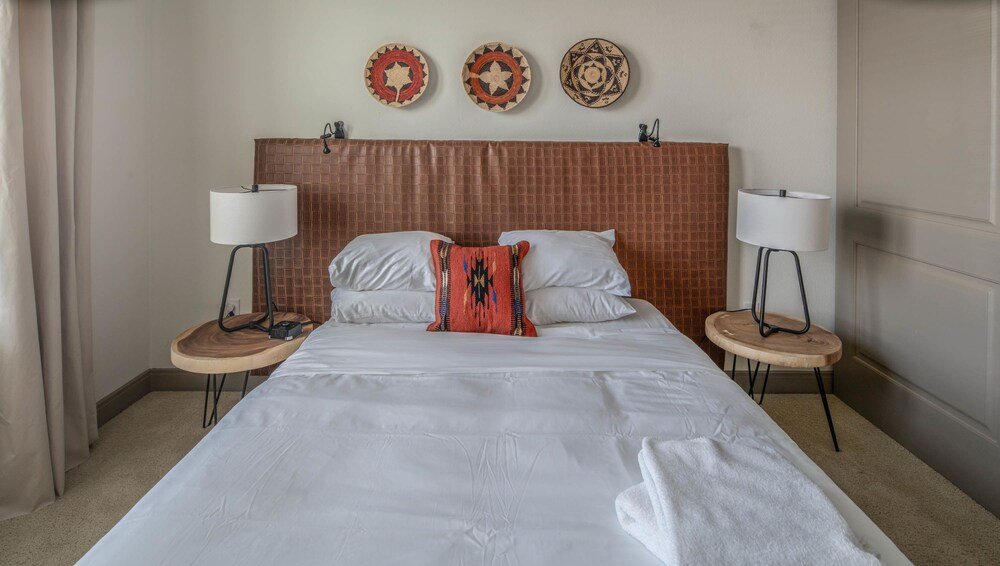 Фото Luxe Tempe Apartments by WanderJaunt