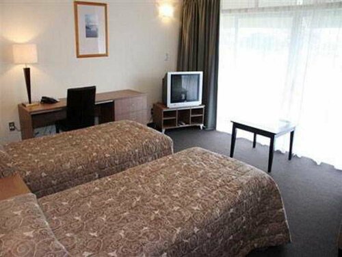 Гостиница Suncourt Hotel & Conference Centre в Таупо