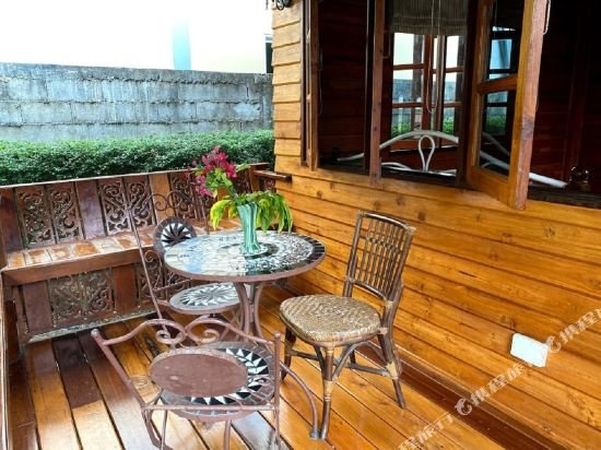 Фото Golden Teak Resort - Baan Sapparot
