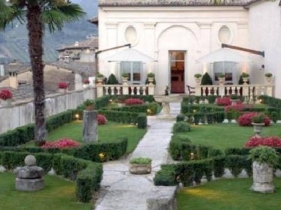 Фото Palazzo Leti Residenza d'Epoca