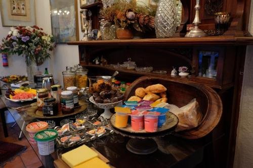 Фото Jambo Guest House