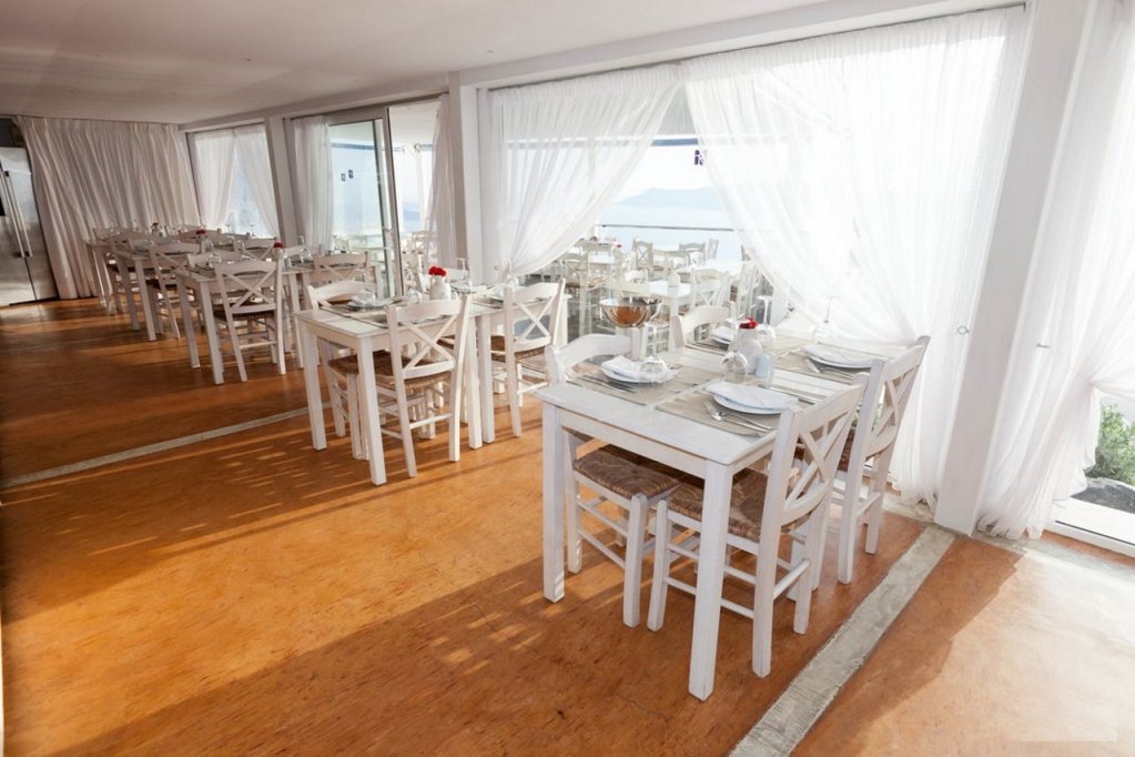 Фото Rocabella Santorini Hotel & SPA