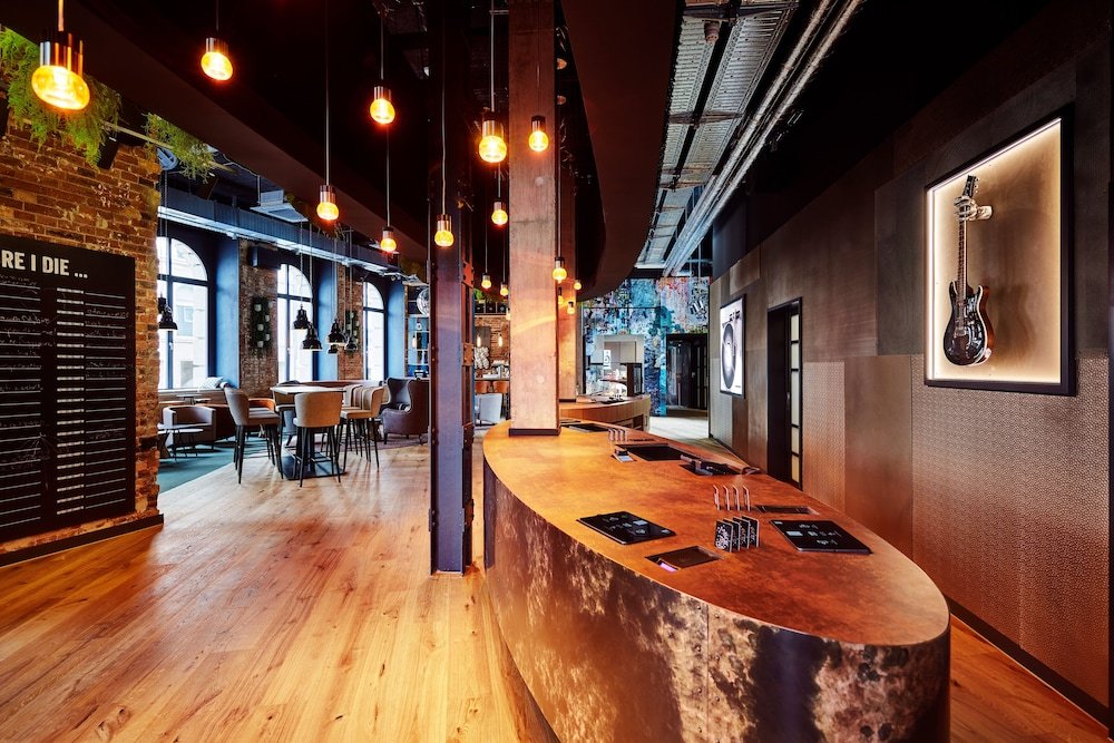 Фото 71705316397