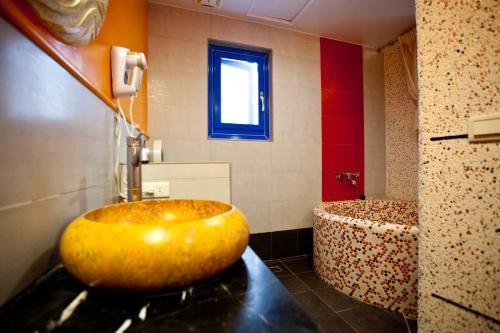 Фото Golden Sea Inn