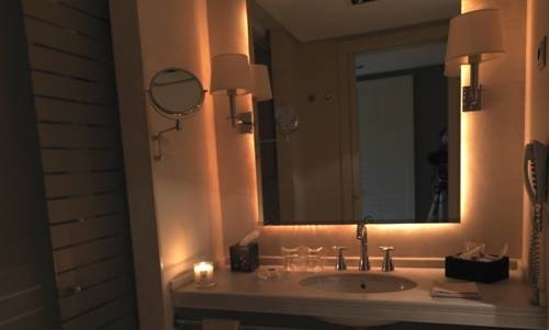 Фото The Pavilions Madrid