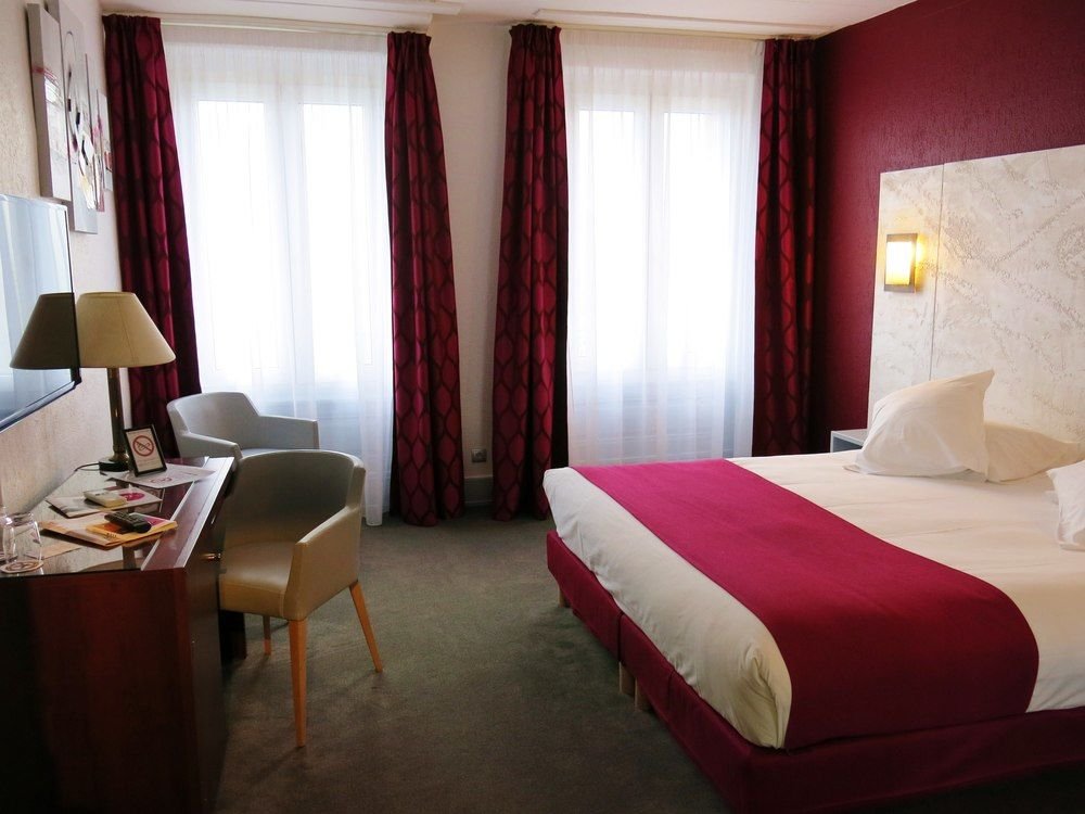 Фото Le Bristol Strasbourg Centre Gare