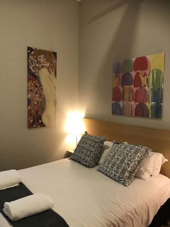 Фото Flinders Street Apartments