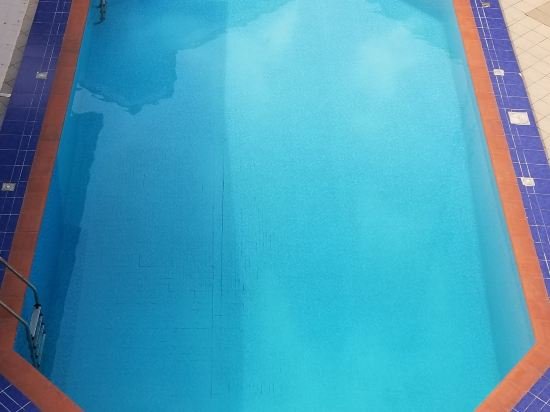 Фото Peemos Place Warri