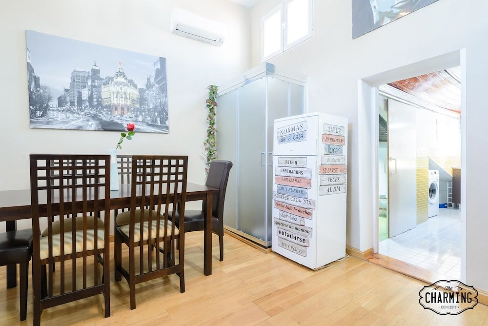 Фото Aspasios Gran Vía Apartments