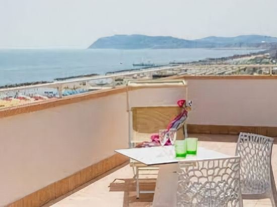 Фото Hotel Touring Misano Adriatico