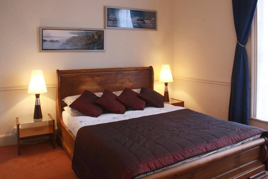 Фото Galtres Lodge Hotel