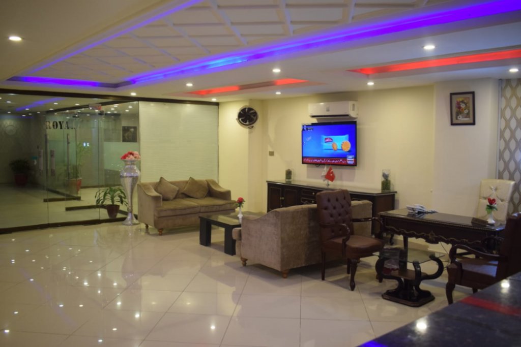 Фото Grand Millennium Hotel