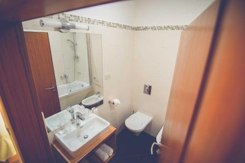 Фото Hotel Phoenix