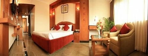 Внешний вид отеля The Royal Comfort в Бангалоре, фото 2