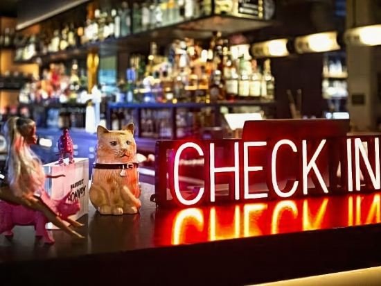 Фото Moxy Louisville Downtown