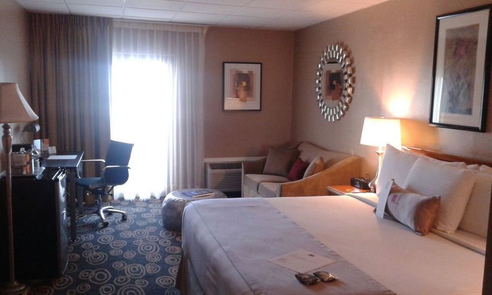 Фото Regency Miami Airport