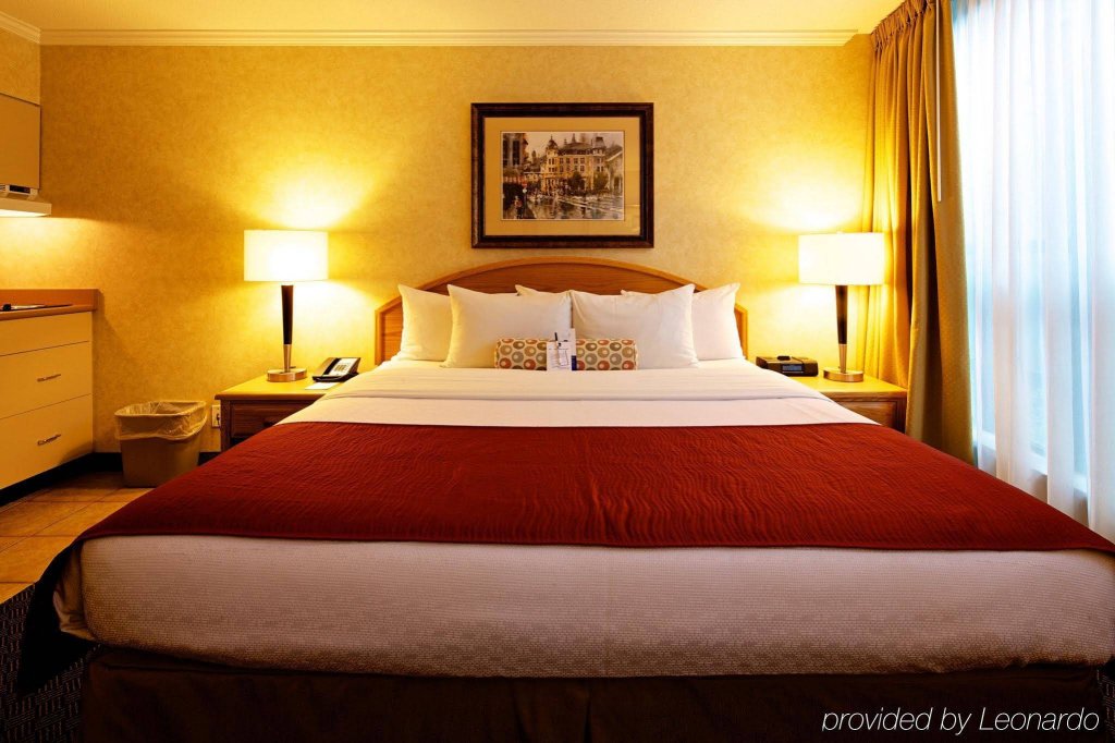 Фото Grand Park Hotel & Suites Downtown Vancouver