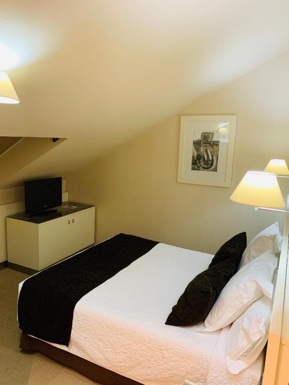 Фото Hotel San Juan de los Reyes