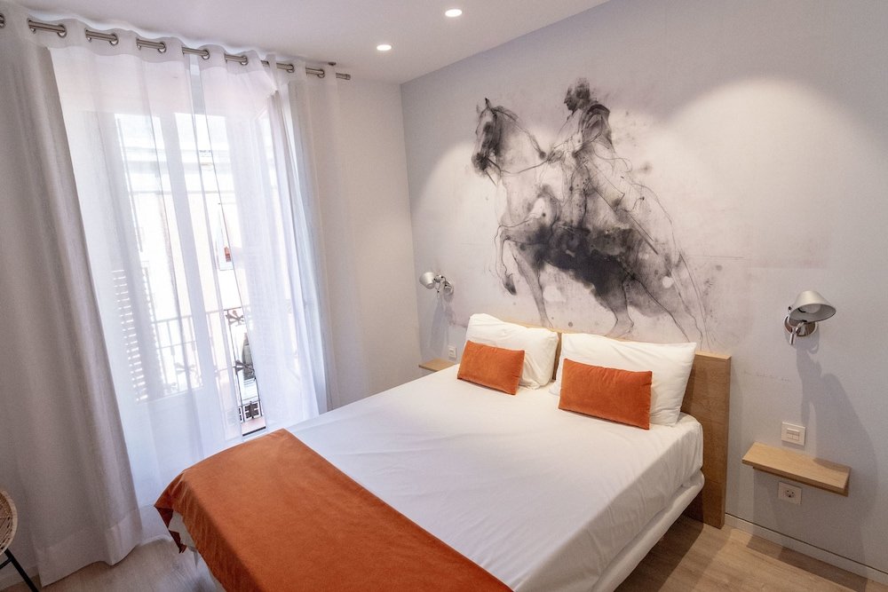 Фото Plaza Mayor Suites & Apartments