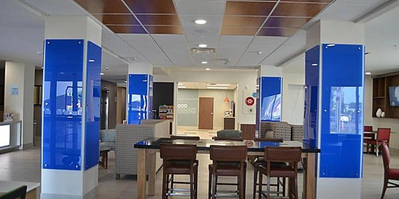 Фото Holiday Inn Express Tallahassee University Central, an Ihg Hotel