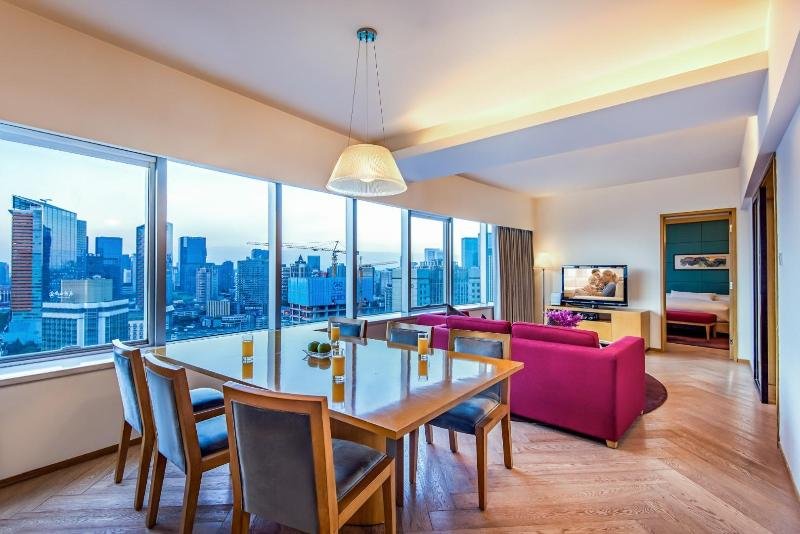 Фото Somerset Riverview Chengdu