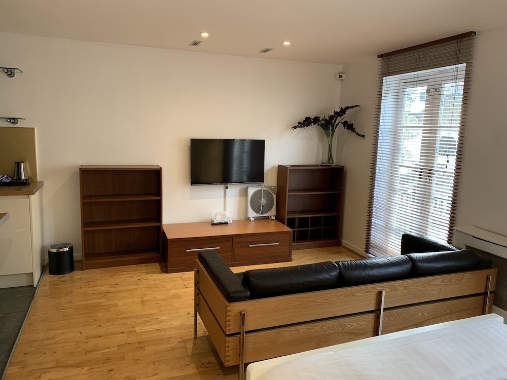 Фото The Suites- St Pancras Hotel Group