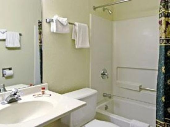 Фото Super 8 by Wyndham Amarillo