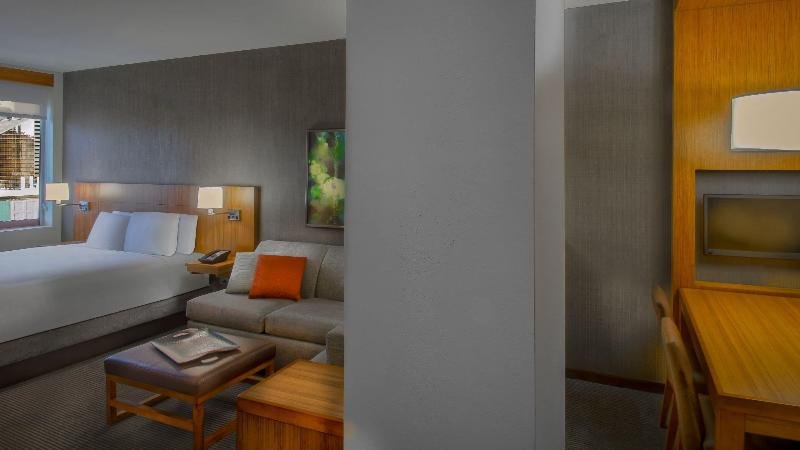 Фото Hyatt Place Charlotte Downtown