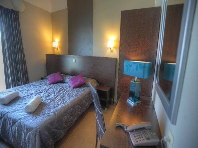 Фото Carlton Hotel