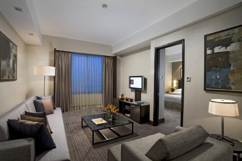 Фото Royal Plaza on Scotts