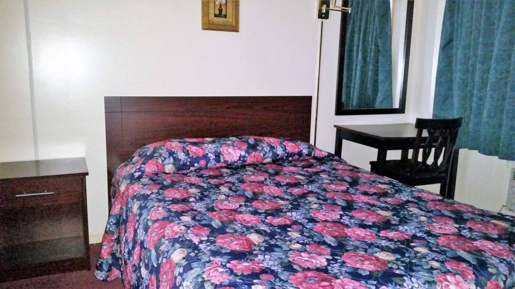 Фото Swiss Cottage Inn