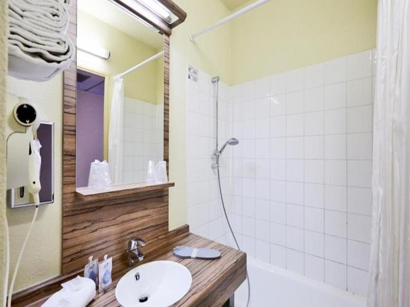 Фото ibis Styles Toulouse Centre Canal du Midi