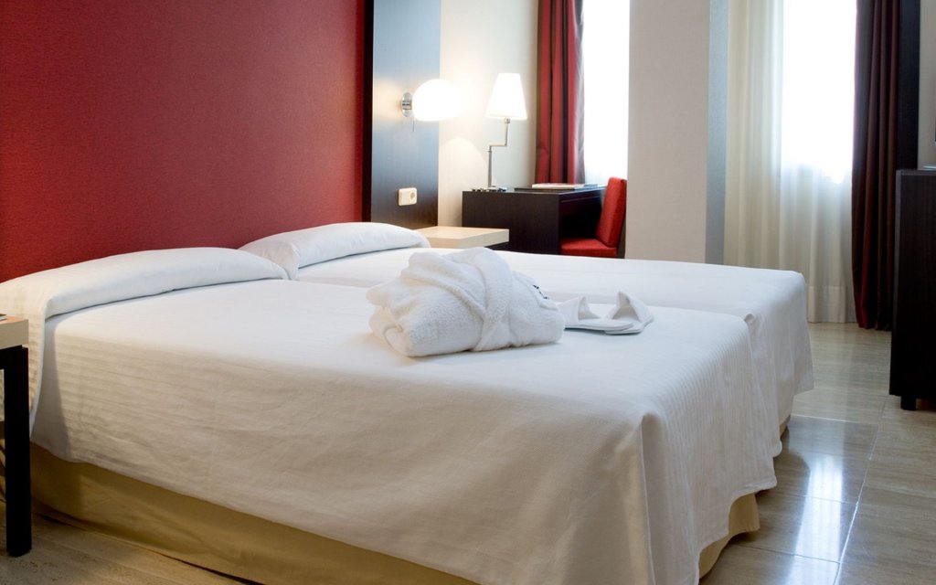 Фото HG City Suites Barcelon