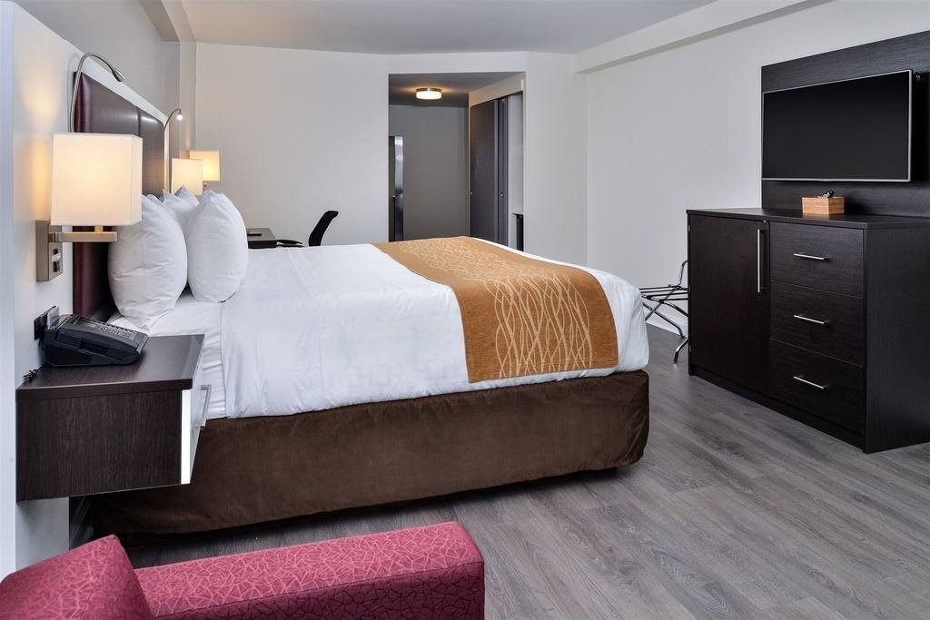 Фото The Saint James Hotel, An Ascend Hotel Collection Member