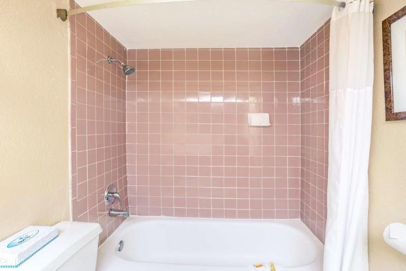 Фото Red Lion Inn & Suites Tucson Downtown