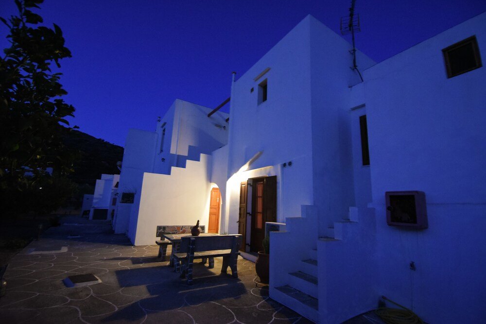 Фото Blue Fish Apartments