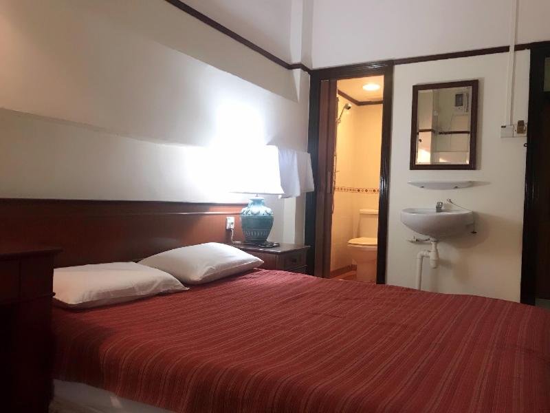 Фото South East Asia Hotel