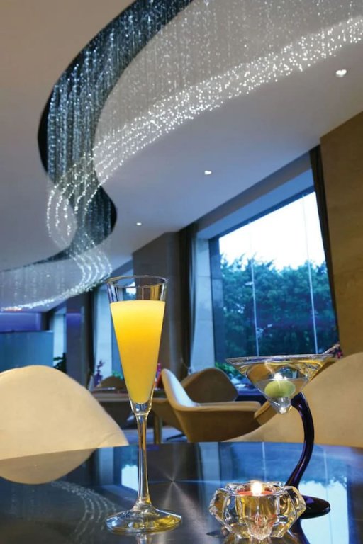 Фото The Pavilion Century Tower