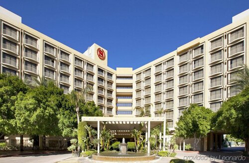 Гостиница Sheraton Crescent Hotel в Финиксе