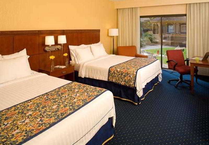 Фото Courtyard by Marriott Medical Center San Antonio