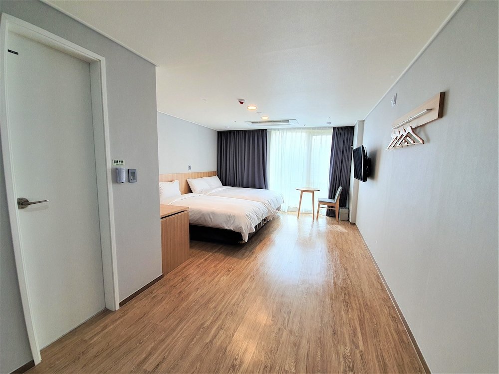 Фото Hotel Kenny Yeosu