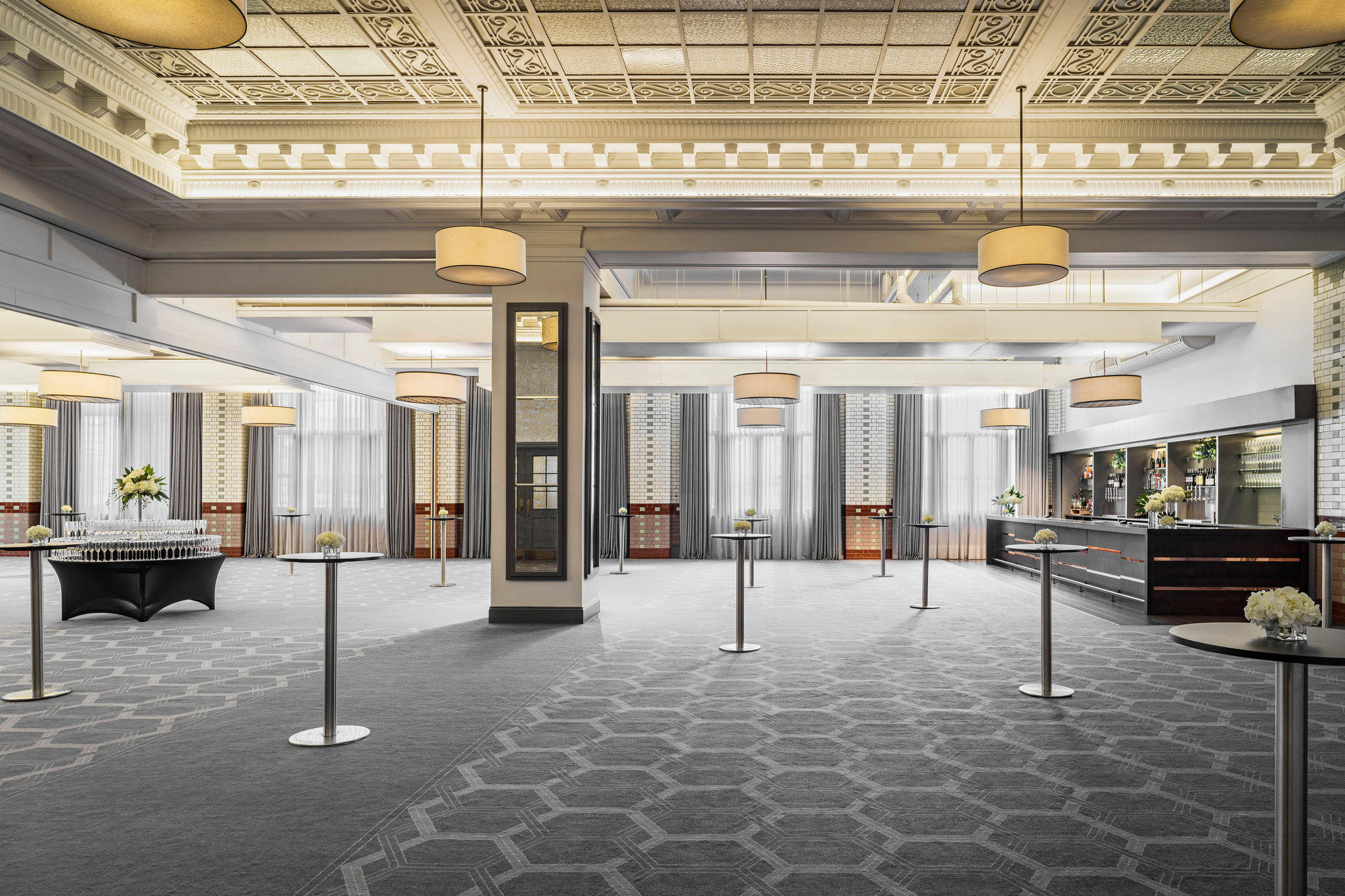 Фото Kimpton Clocktower Hotel