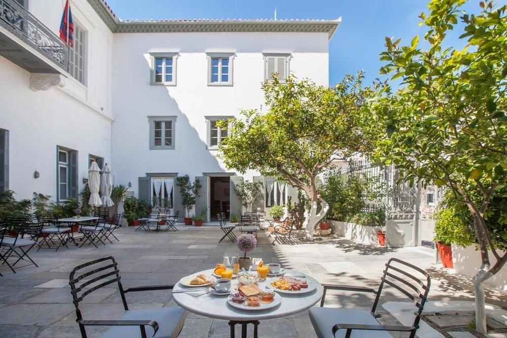 Фото Hydroussa Hotel