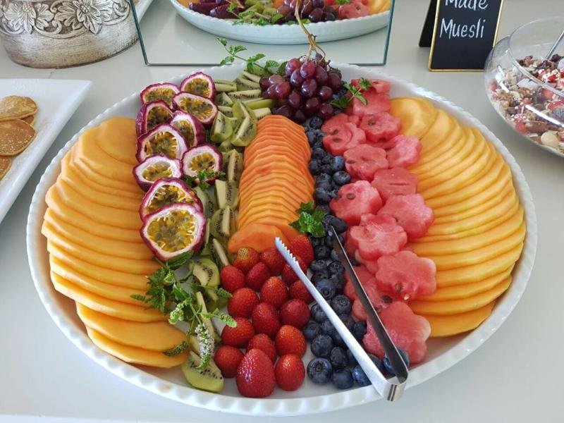 Фото The Clarendon - Bantry Bay