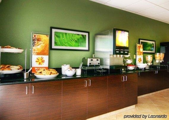 Фото Sleep Inn & Suites