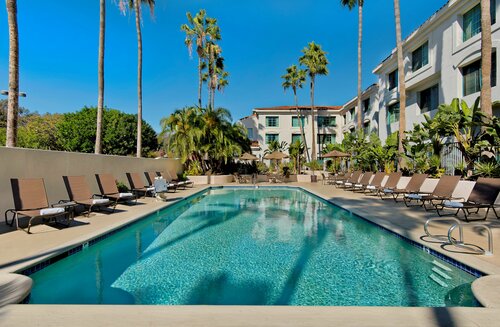 Гостиница DoubleTree by Hilton San Pedro - Port of Los Angeles в Лос-Анджелесе