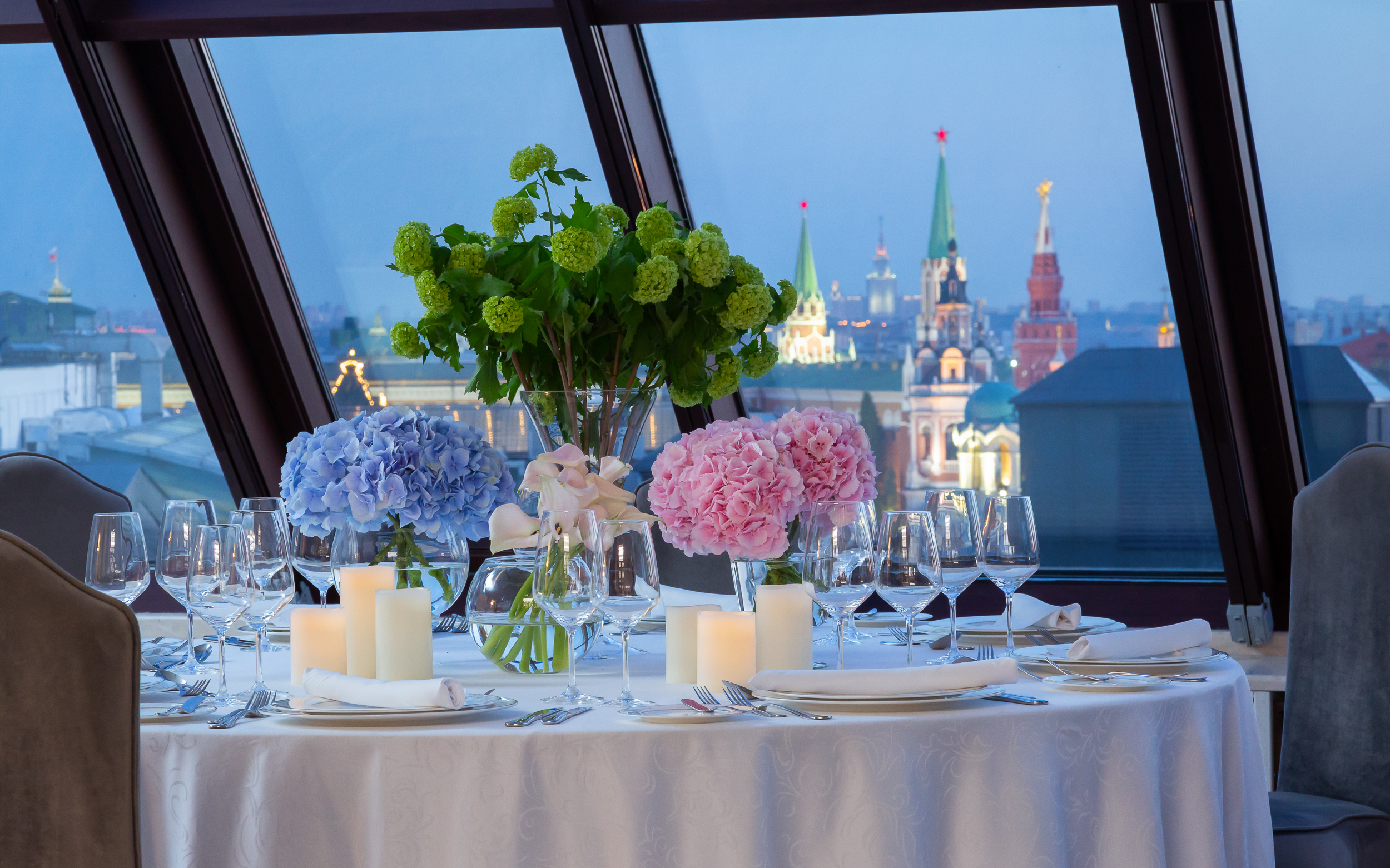 Фото The St. Regis Москва Никольская