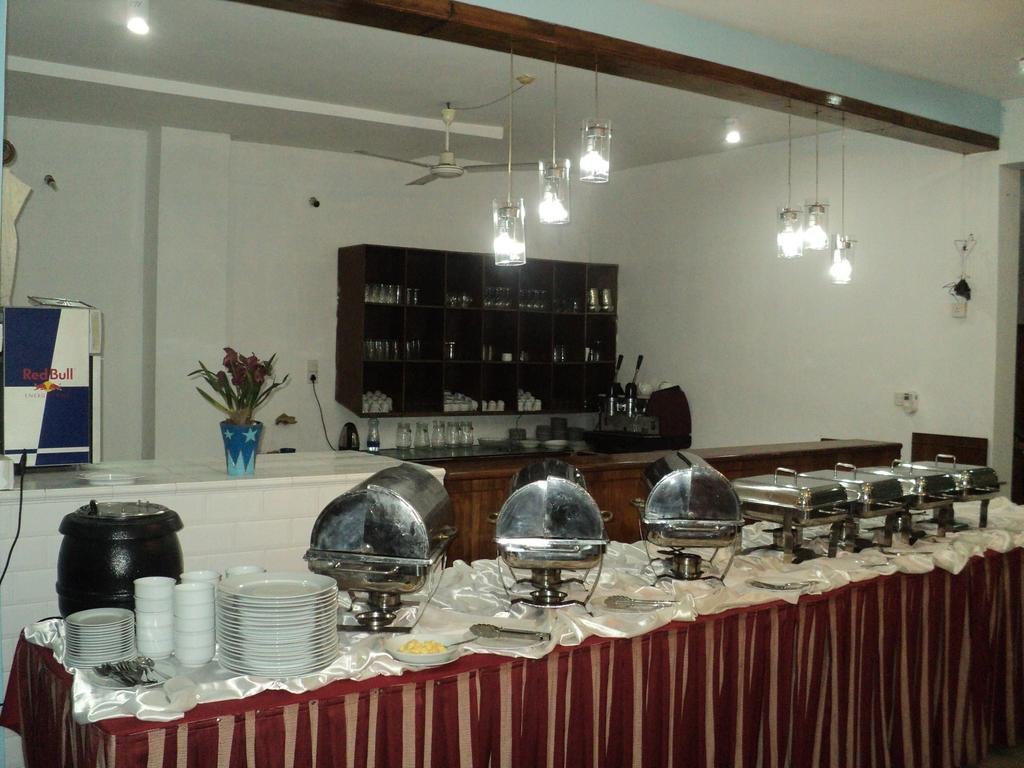 Фото New Tristar Beach Hotel