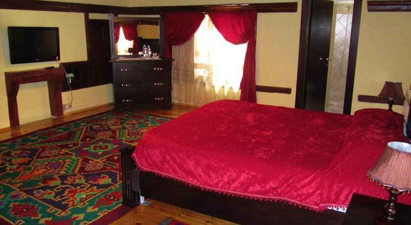 Фото Guest House Bujtina Leon